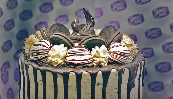 Bakers Best Oreo Cookies n’ Cream Cake